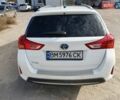 Белый Тойота Аурис, объемом двигателя 1.8 л и пробегом 195 тыс. км за 15000 $, фото 3 на Automoto.ua