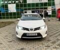 Белый Тойота Аурис, объемом двигателя 1.8 л и пробегом 207 тыс. км за 10000 $, фото 1 на Automoto.ua