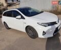 Белый Тойота Аурис, объемом двигателя 1.8 л и пробегом 220 тыс. км за 15000 $, фото 1 на Automoto.ua