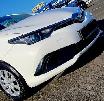 Белый Тойота Аурис, объемом двигателя 1.6 л и пробегом 256 тыс. км за 10999 $, фото 9 на Automoto.ua