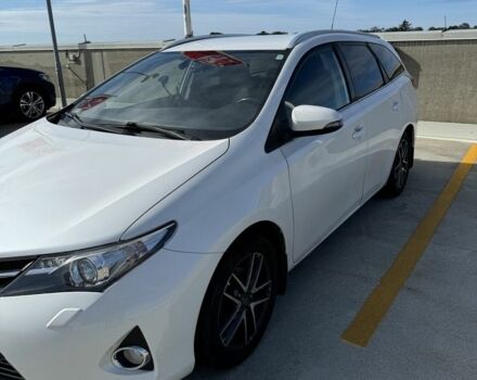 Белый Тойота Аурис, объемом двигателя 1.8 л и пробегом 158 тыс. км за 14000 $, фото 2 на Automoto.ua