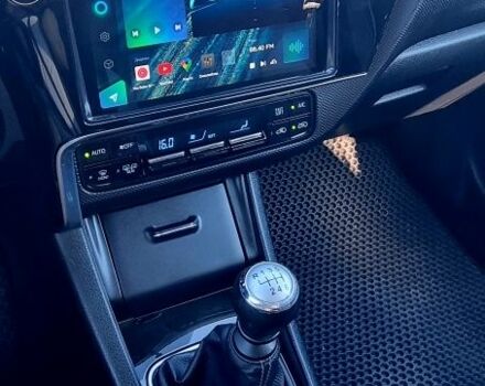 Белый Тойота Аурис, объемом двигателя 0 л и пробегом 256 тыс. км за 10700 $, фото 12 на Automoto.ua