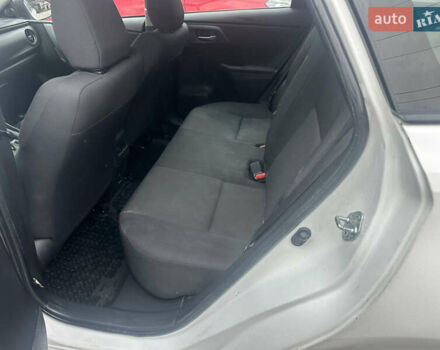 Белый Тойота Аурис, объемом двигателя 1.6 л и пробегом 230 тыс. км за 4350 $, фото 7 на Automoto.ua