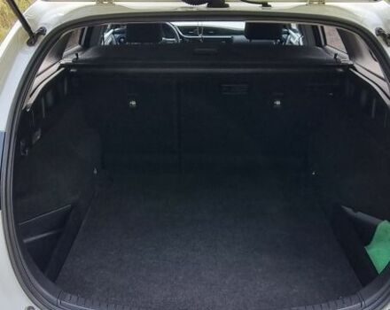 Белый Тойота Аурис, объемом двигателя 0 л и пробегом 256 тыс. км за 10700 $, фото 23 на Automoto.ua