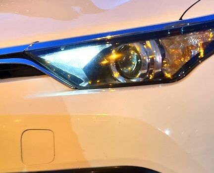 Белый Тойота Аурис, объемом двигателя 1.6 л и пробегом 256 тыс. км за 10700 $, фото 8 на Automoto.ua