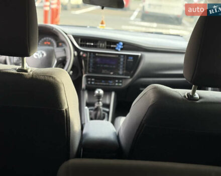 Білий Тойота Ауріс, об'ємом двигуна 1.4 л та пробігом 288 тис. км за 9250 $, фото 28 на Automoto.ua