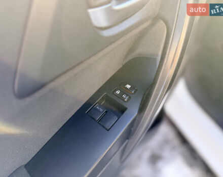 Білий Тойота Ауріс, об'ємом двигуна 1.36 л та пробігом 288 тис. км за 9400 $, фото 15 на Automoto.ua