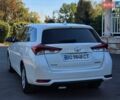Білий Тойота Ауріс, об'ємом двигуна 1.4 л та пробігом 235 тис. км за 8999 $, фото 11 на Automoto.ua