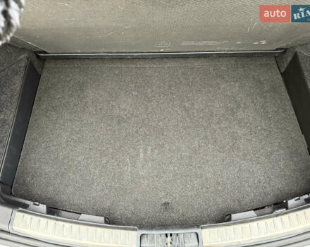 Белый Тойота Аурис, объемом двигателя 1.8 л и пробегом 200 тыс. км за 15900 $, фото 42 на Automoto.ua