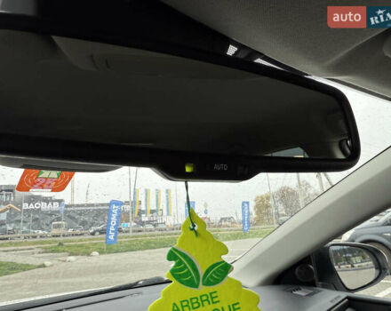 Белый Тойота Аурис, объемом двигателя 1.8 л и пробегом 200 тыс. км за 15900 $, фото 36 на Automoto.ua