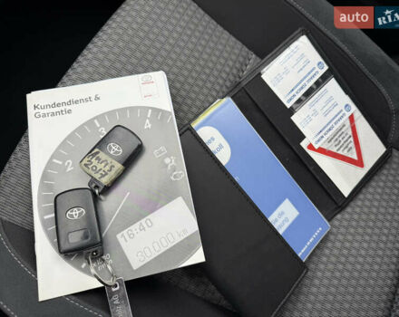 Белый Тойота Аурис, объемом двигателя 1.8 л и пробегом 200 тыс. км за 15900 $, фото 47 на Automoto.ua