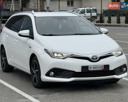 Белый Тойота Аурис, объемом двигателя 1.8 л и пробегом 200 тыс. км за 15700 $, фото 10 на Automoto.ua