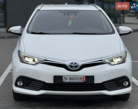 Белый Тойота Аурис, объемом двигателя 1.8 л и пробегом 200 тыс. км за 15900 $, фото 11 на Automoto.ua