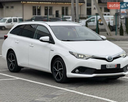 Белый Тойота Аурис, объемом двигателя 1.8 л и пробегом 200 тыс. км за 15700 $, фото 9 на Automoto.ua