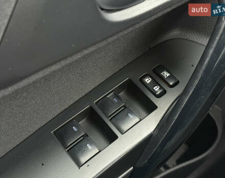 Белый Тойота Аурис, объемом двигателя 1.8 л и пробегом 200 тыс. км за 15700 $, фото 27 на Automoto.ua