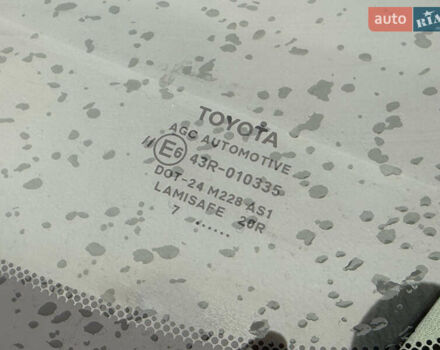 Белый Тойота Аурис, объемом двигателя 1.8 л и пробегом 200 тыс. км за 15900 $, фото 46 на Automoto.ua