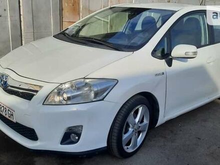 Тойота Аурис 2010 в Киеве на Automoto.ua Белый Тойота Аурис, объемом двигателя 1.8 л и пробегом 231 тыс. км за 8500 $, фото 1 на Automoto.ua