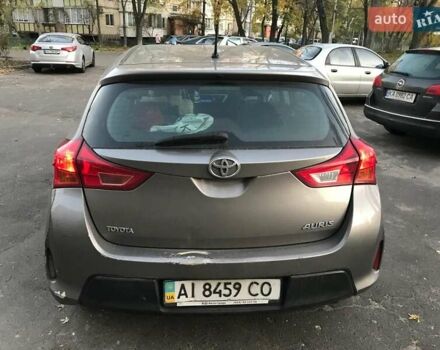 Бежевий Тойота Ауріс, об'ємом двигуна 1.33 л та пробігом 645 тис. км за 6300 $, фото 1 на Automoto.ua