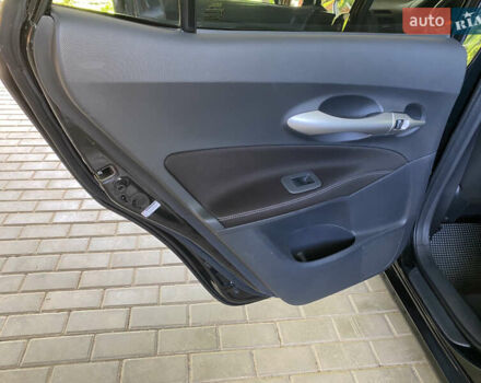 Чорний Тойота Ауріс, об'ємом двигуна 2.2 л та пробігом 240 тис. км за 6800 $, фото 27 на Automoto.ua