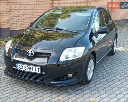 Черный Тойота Аурис, объемом двигателя 1.6 л и пробегом 199 тыс. км за 5950 $, фото 50 на Automoto.ua