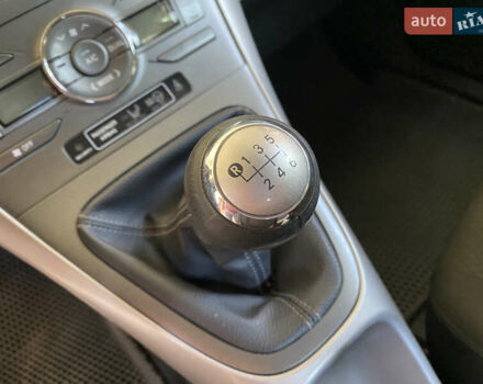 Чорний Тойота Ауріс, об'ємом двигуна 2.2 л та пробігом 240 тис. км за 6800 $, фото 32 на Automoto.ua