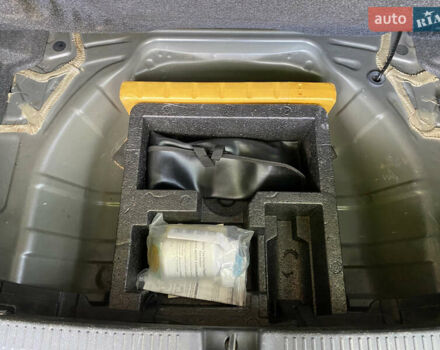 Чорний Тойота Ауріс, об'ємом двигуна 2.2 л та пробігом 240 тис. км за 6800 $, фото 35 на Automoto.ua