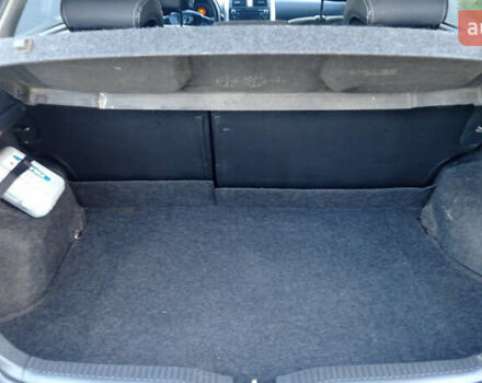 Черный Тойота Аурис, объемом двигателя 1.6 л и пробегом 236 тыс. км за 5900 $, фото 17 на Automoto.ua