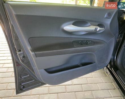 Чорний Тойота Ауріс, об'ємом двигуна 2.2 л та пробігом 240 тис. км за 6800 $, фото 22 на Automoto.ua