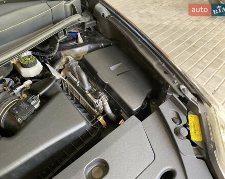 Чорний Тойота Ауріс, об'ємом двигуна 2.2 л та пробігом 240 тис. км за 6800 $, фото 38 на Automoto.ua