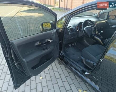 Черный Тойота Аурис, объемом двигателя 1.6 л и пробегом 199 тыс. км за 5950 $, фото 8 на Automoto.ua