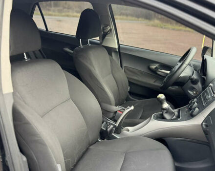 Черный Тойота Аурис, объемом двигателя 1.6 л и пробегом 301 тыс. км за 5999 $, фото 19 на Automoto.ua