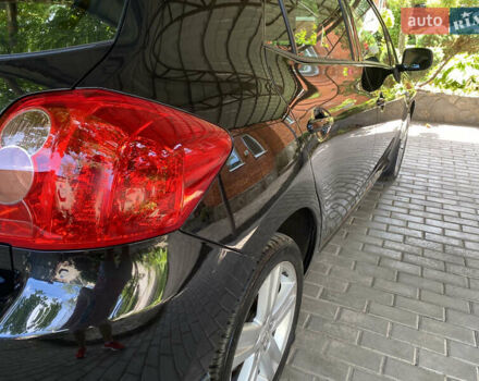 Чорний Тойота Ауріс, об'ємом двигуна 2.2 л та пробігом 240 тис. км за 6800 $, фото 16 на Automoto.ua