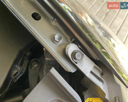 Чорний Тойота Ауріс, об'ємом двигуна 2.2 л та пробігом 240 тис. км за 6800 $, фото 42 на Automoto.ua