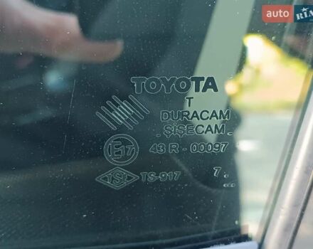 Черный Тойота Аурис, объемом двигателя 1.6 л и пробегом 199 тыс. км за 5950 $, фото 78 на Automoto.ua