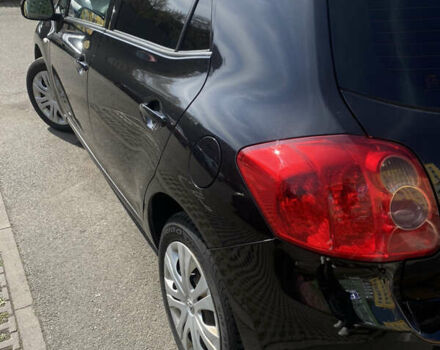 Черный Тойота Аурис, объемом двигателя 1.6 л и пробегом 169 тыс. км за 7500 $, фото 11 на Automoto.ua