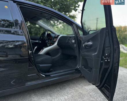 Черный Тойота Аурис, объемом двигателя 1.6 л и пробегом 245 тыс. км за 7000 $, фото 20 на Automoto.ua