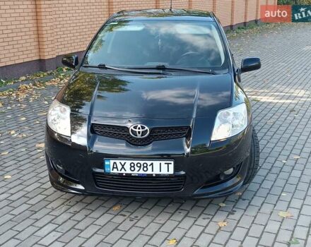 Черный Тойота Аурис, объемом двигателя 1.6 л и пробегом 199 тыс. км за 5950 $, фото 45 на Automoto.ua