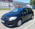 Черный Тойота Аурис, объемом двигателя 1.6 л и пробегом 148 тыс. км за 5500 $, фото 1 на Automoto.ua