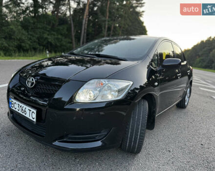 Черный Тойота Аурис, объемом двигателя 1.6 л и пробегом 245 тыс. км за 7000 $, фото 1 на Automoto.ua