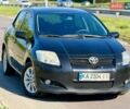 Черный Тойота Аурис, объемом двигателя 1.6 л и пробегом 200 тыс. км за 4000 $, фото 1 на Automoto.ua
