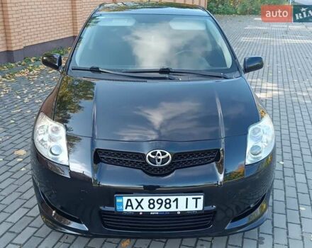 Черный Тойота Аурис, объемом двигателя 1.6 л и пробегом 199 тыс. км за 5950 $, фото 74 на Automoto.ua