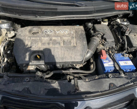 Черный Тойота Аурис, объемом двигателя 1.6 л и пробегом 169 тыс. км за 7500 $, фото 37 на Automoto.ua