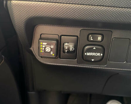 Черный Тойота Аурис, объемом двигателя 1.6 л и пробегом 169 тыс. км за 7500 $, фото 34 на Automoto.ua