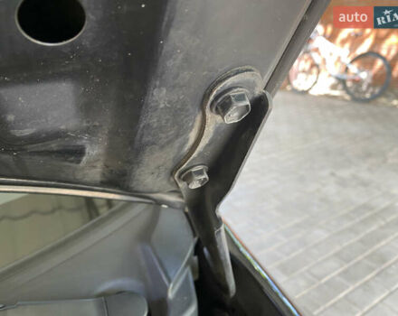 Чорний Тойота Ауріс, об'ємом двигуна 2.2 л та пробігом 240 тис. км за 6800 $, фото 41 на Automoto.ua