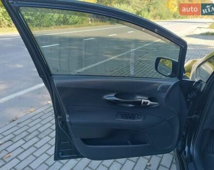 Черный Тойота Аурис, объемом двигателя 1.6 л и пробегом 199 тыс. км за 5950 $, фото 5 на Automoto.ua