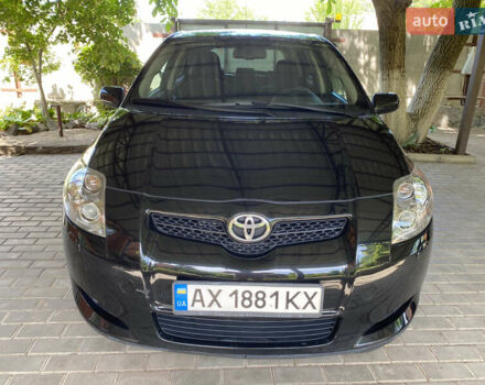 Чорний Тойота Ауріс, об'ємом двигуна 2.2 л та пробігом 240 тис. км за 6800 $, фото 1 на Automoto.ua