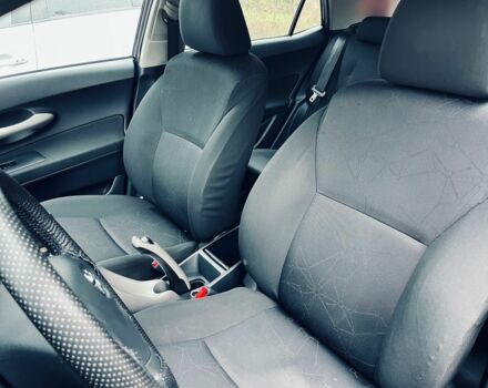 Чорний Тойота Ауріс, об'ємом двигуна 1.4 л та пробігом 3 тис. км за 6300 $, фото 10 на Automoto.ua