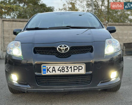 Черный Тойота Аурис, объемом двигателя 1.6 л и пробегом 113 тыс. км за 7400 $, фото 2 на Automoto.ua