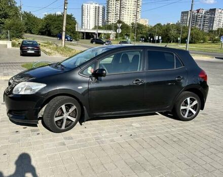 Черный Тойота Аурис, объемом двигателя 1.6 л и пробегом 180 тыс. км за 7200 $, фото 4 на Automoto.ua