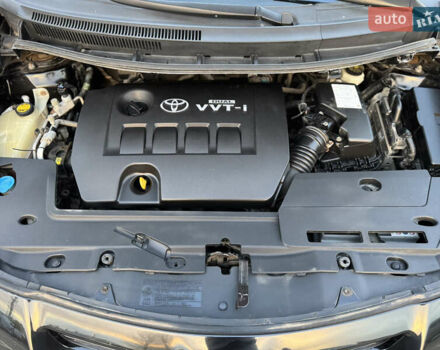 Черный Тойота Аурис, объемом двигателя 1.6 л и пробегом 113 тыс. км за 7400 $, фото 27 на Automoto.ua